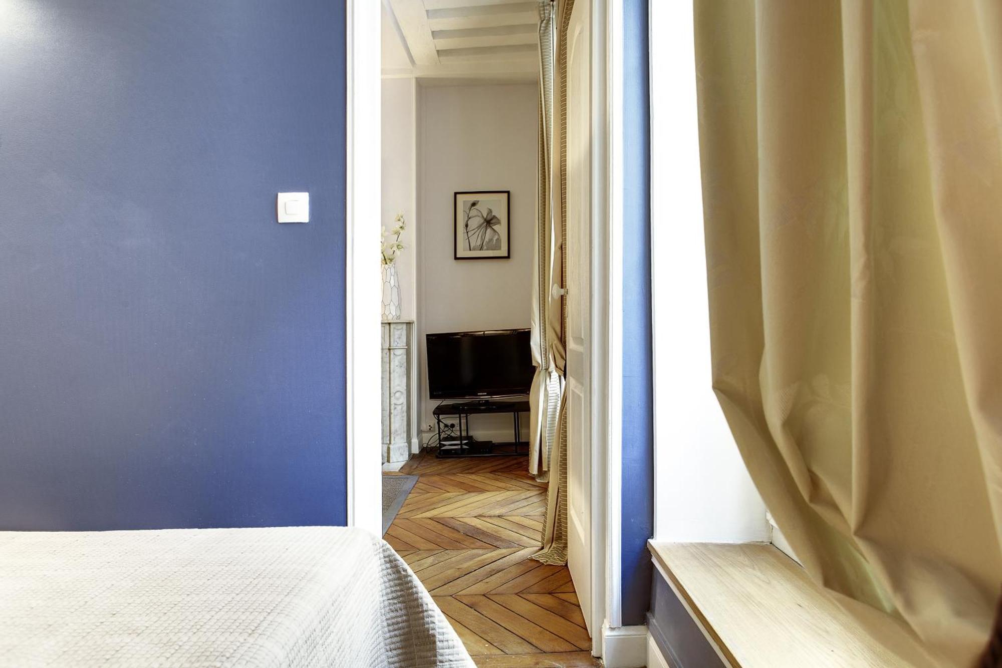 Marais Apartment *