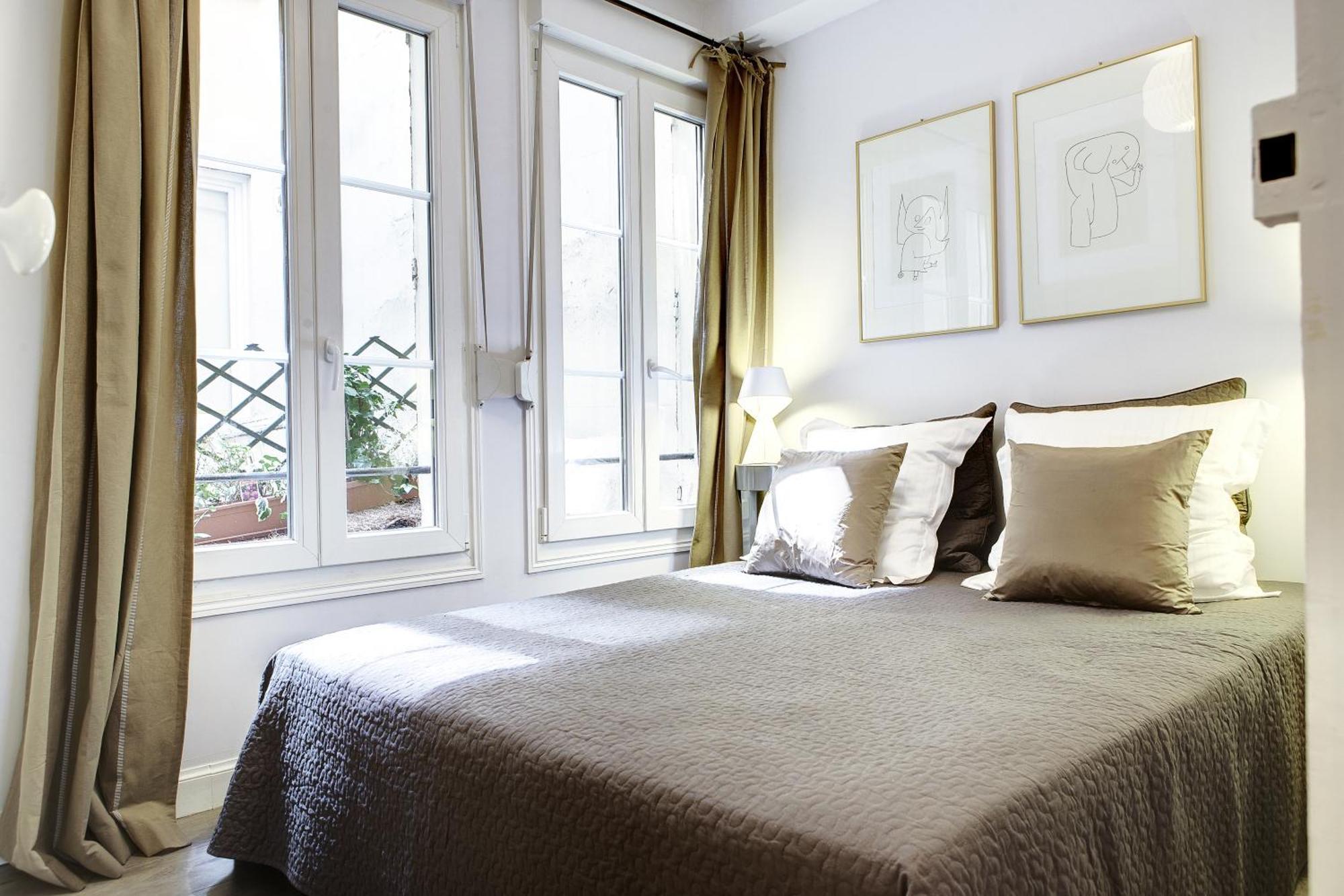 Apartment Marais